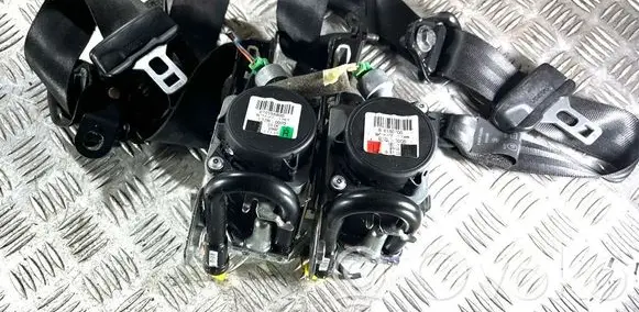 Volvo V60 Front seatbelt 616155700 616155800