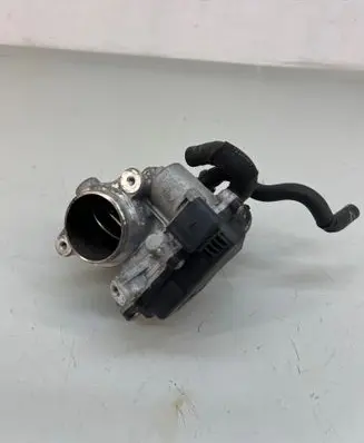 Volkswagen Tiguan Allspace Throttle valve 04L128059