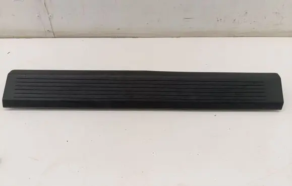 Nissan X-Trail T33 Front sill trim cover 769526RN1A