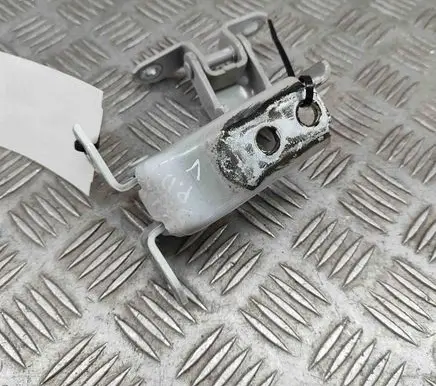 Suzuki Vitara (LY) Front door hinges set 6933068LA0 6931068LA0