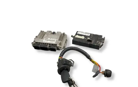 Opel Vivaro Engine ECU kit and lock set 0281011530 8200391179 8200051609