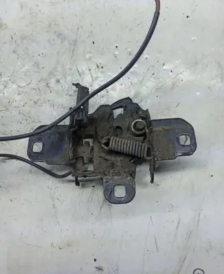 Volkswagen Golf IV Engine bonnet/hood lock/catch