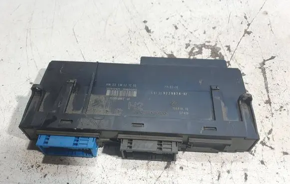 BMW 3 E90 E91 Comfort/convenience module 9229878 532472421 2016012056