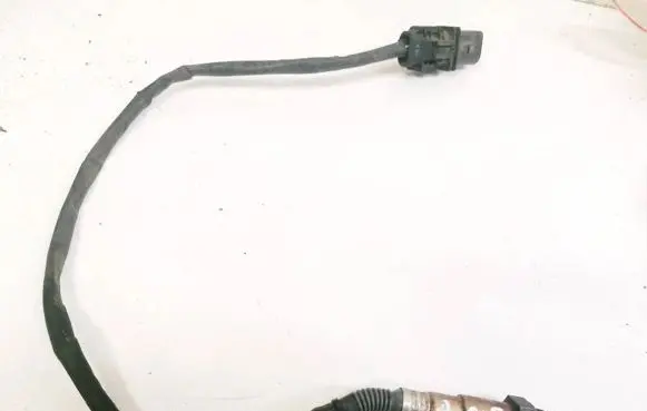 Skoda Superb B6 (3T) Lambda probe sensor 03L906262 1928404687