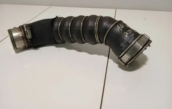 Audi A4 S4 B7 8E 8H Intercooler hose/pipe 8E0145790L 2801485