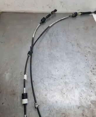 Ford C-MAX I Gear shift cable linkage 