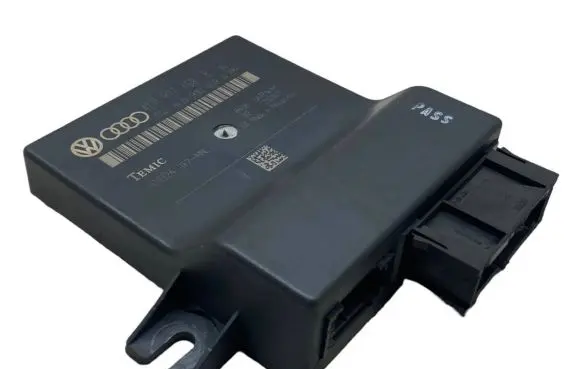 Audi A6 S6 C6 4F Gateway control module 4L0907468B 4L0910468A