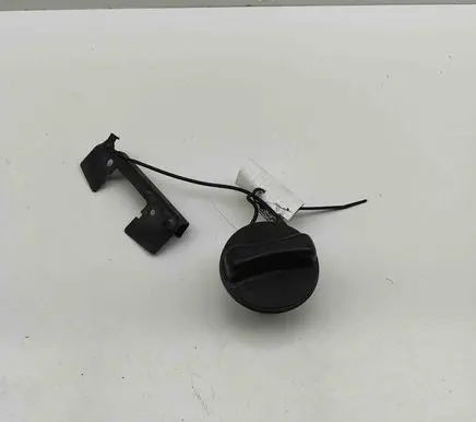 Nissan 370Z Fuel tank filler cap 