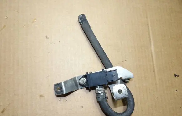 Ford Fiesta Exhaust pressure sensor C13D2503439