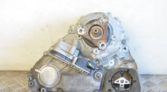 BMW X5 F15 Gearbox transfer box case 8643151