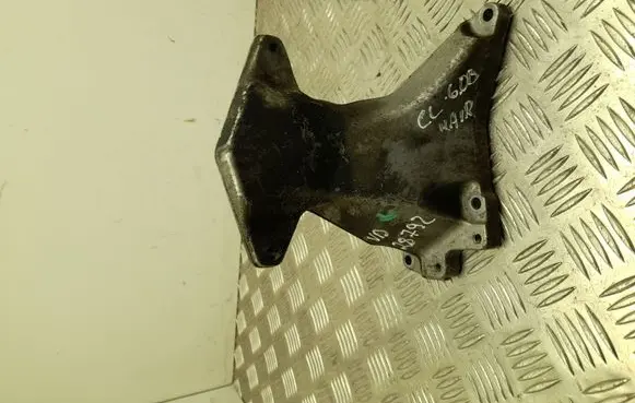 Mercedes-Benz S W221 EGR valve cooler bracket A2752232504