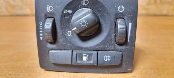 Volvo V50 Light switch 30669734