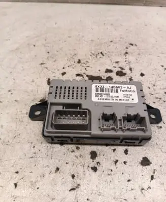 Jaguar XF X250 Air conditioning/heating control unit 8X2314B663AJ 140819A A6MXN919A0900