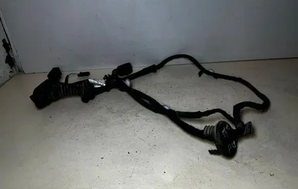 Audi A3 S3 8P Rear door wiring loom 8P4971687R