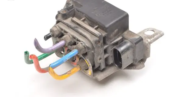 Audi Q7 4L Suspension control unit/module 15152400082