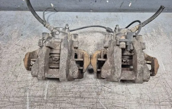 Mercedes-Benz E W211 Rear brake caliper