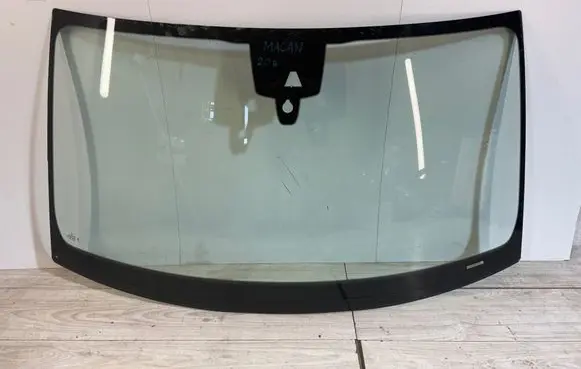 Porsche Macan (95B) Front windscreen/windshield window 