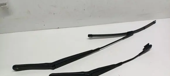 BMW X2 F39 Windshield/front glass wiper blade 7429708