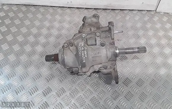 Dacia Duster Gearbox transfer box case 8200988059 8200988060