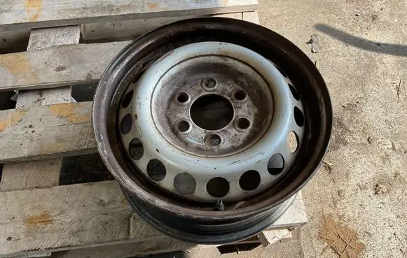 Mercedes-Benz Sprinter W906 R16 steel rim A0014014802