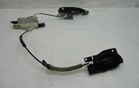 Peugeot Partner Front door lock