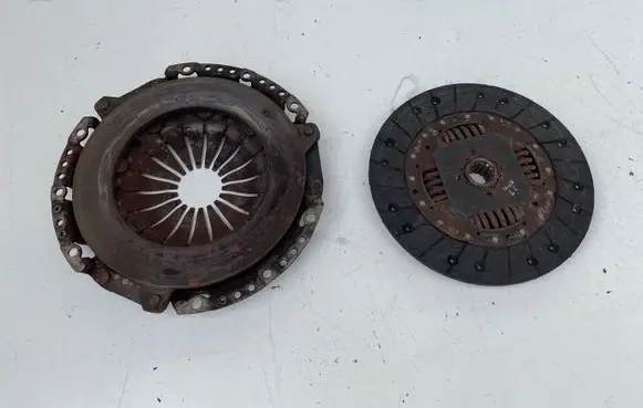 Saab 9-5 Pressure plate 8748857