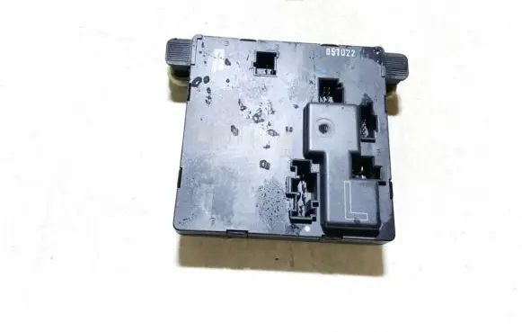 Mercedes-Benz E W211 Door control unit/module 2118704026 00006805