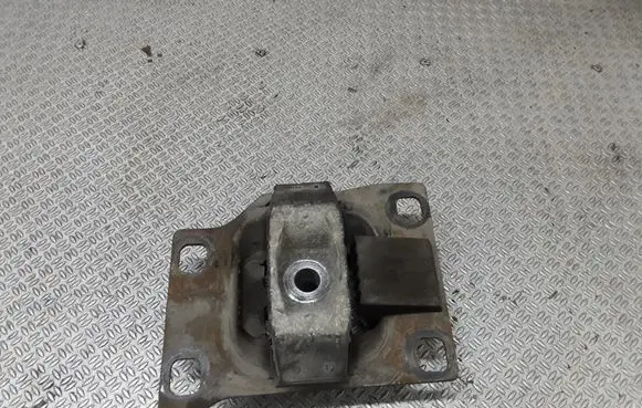 Ford Connect Engine mount bracket 538584B
