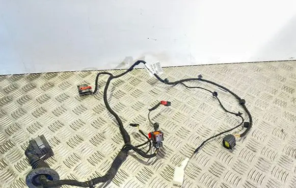 Alfa Romeo Mito Front door wiring loom 50512042