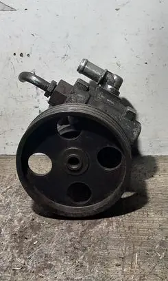 Peugeot 406 Power steering pump 9624660480