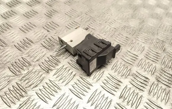 Opel Mokka B Air conditioning (A/C) expansion valve T16961C 6G21000264