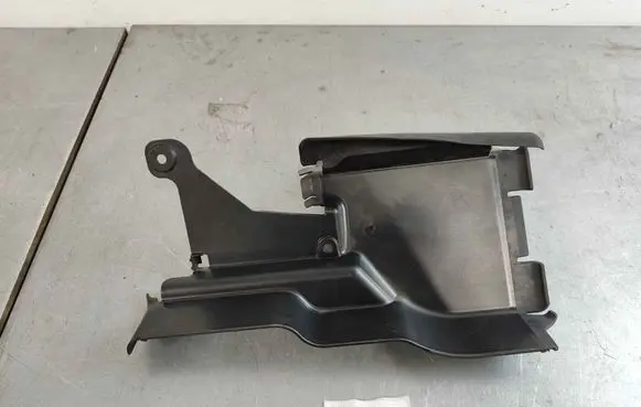 Volvo S80 Intercooler air guide/duct channel 31383691 31353418