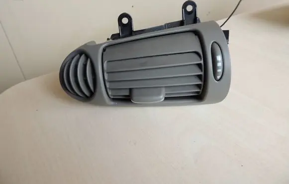 Mercedes-Benz C W203 Dashboard side air vent grill/cover trim 2038300254