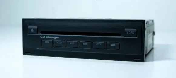 Audi A6 S6 C6 4F CD/DVD changer 4E0035111A