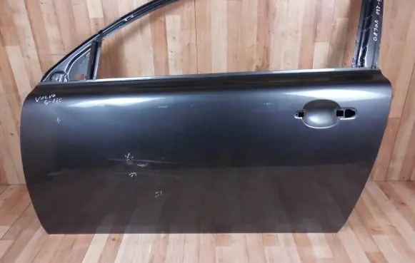 Volvo C30 Front door 31335483