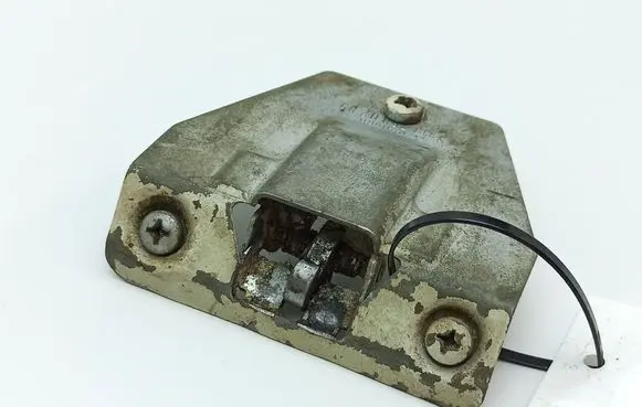 Mercedes-Benz COMPAKT W115 Trunk lock loop 1137500285