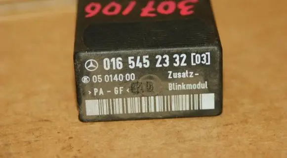 Mercedes-Benz Vito Viano W638 Other relay A0165452332
