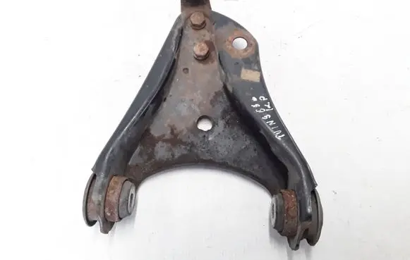 Renault Twingo II Front lower control arm/wishbone 8200942392