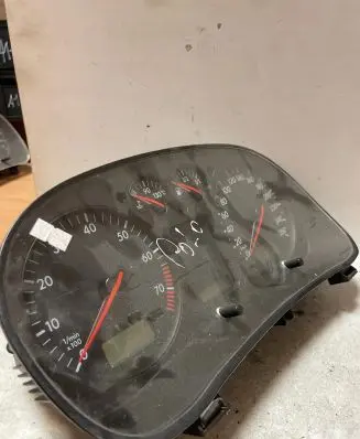 Volkswagen Golf IV Speedometer (instrument cluster) 1J0920805C 110060076003