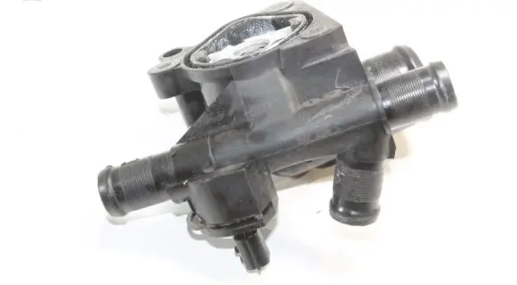 Nissan Qashqai Thermostat housing 