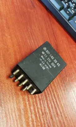 Mercedes-Benz Vito Viano W638 Other relay 0015402045