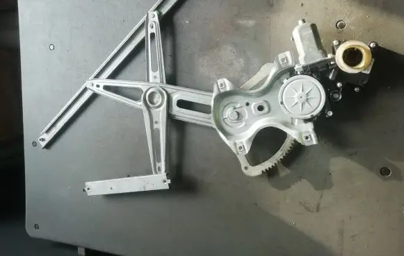 Toyota Corolla E140 E150 Front door window regulator with motor 977555106 100414 02125