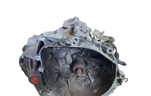 Citroen DS3 Manual 6 speed gearbox HL136