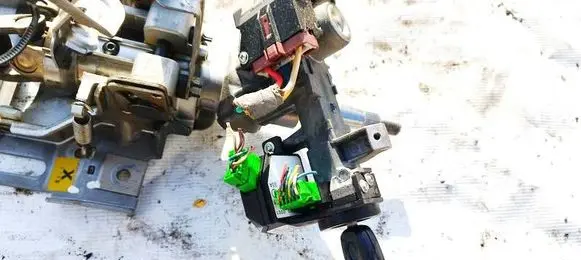 Honda FR-V Ignition lock