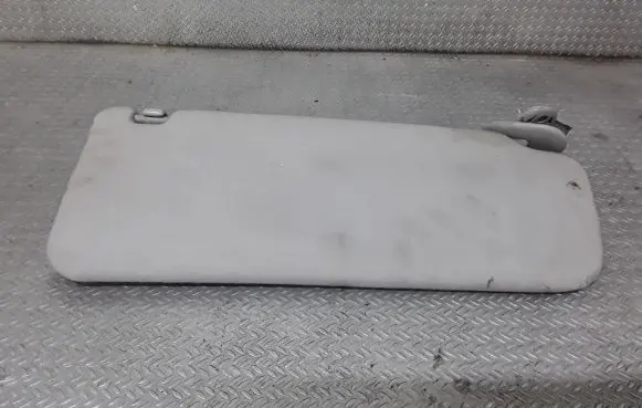 Toyota Corolla Verso AR10 Sun visor