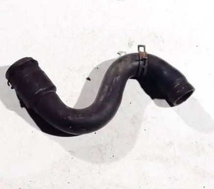 Audi A4 S4 B5 8D Engine coolant pipe/hose
