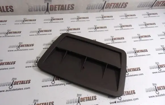 Mercedes-Benz E W211 Rear air vent grill A2118310336