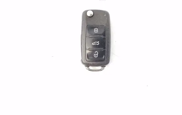 Volkswagen Golf VI Ignition key/card 5K0837202Q