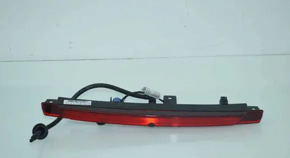 BMW 3 G20 G21 Third/center stoplight 7420478 63257420478