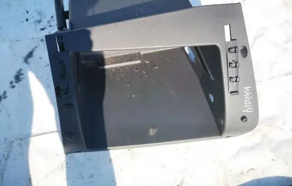 Opel Astra H Glove box 13191459